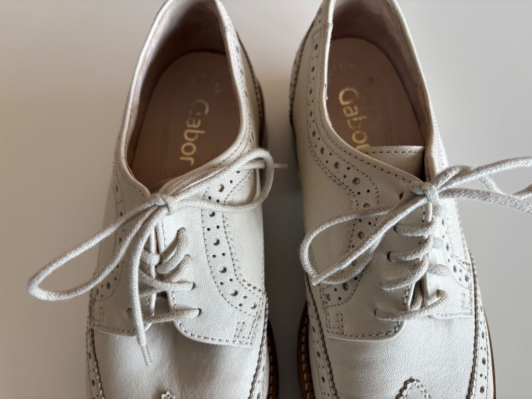 Gabor Scarpe da donna: Gabor Schnürer hellbeige Grösse 4 – Usato da Weggis venduto da Viva80 2
