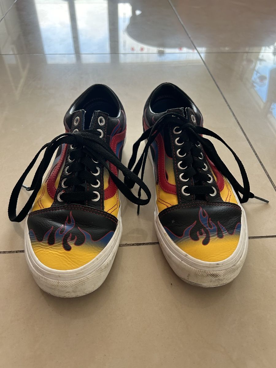 Vans Herrenschuhe: Vans Old Skool Flame Sneakers Gr. 8.0 / 38.5 – Gebraucht aus Uster von xBeccax