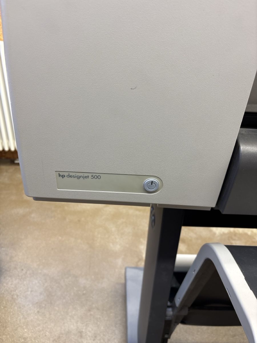 Hewlett Packard Stampanti: hp Designjet 500 – Difettoso da Wolfhausen venduto da luckyMonday 1