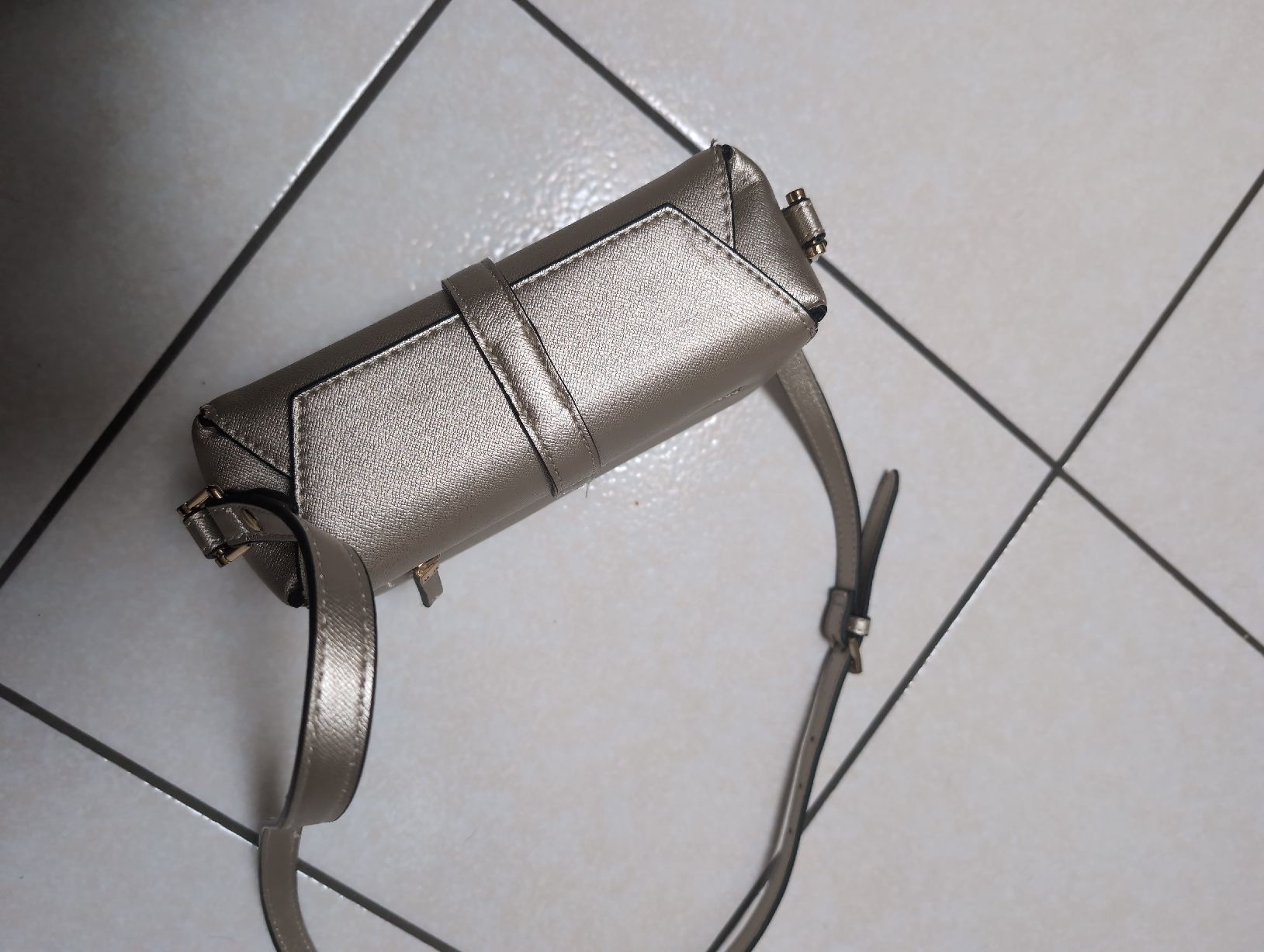 Borse da donna: Borsa tracolla carpisa – Usato da S. Pietro venduto da van_2826 1