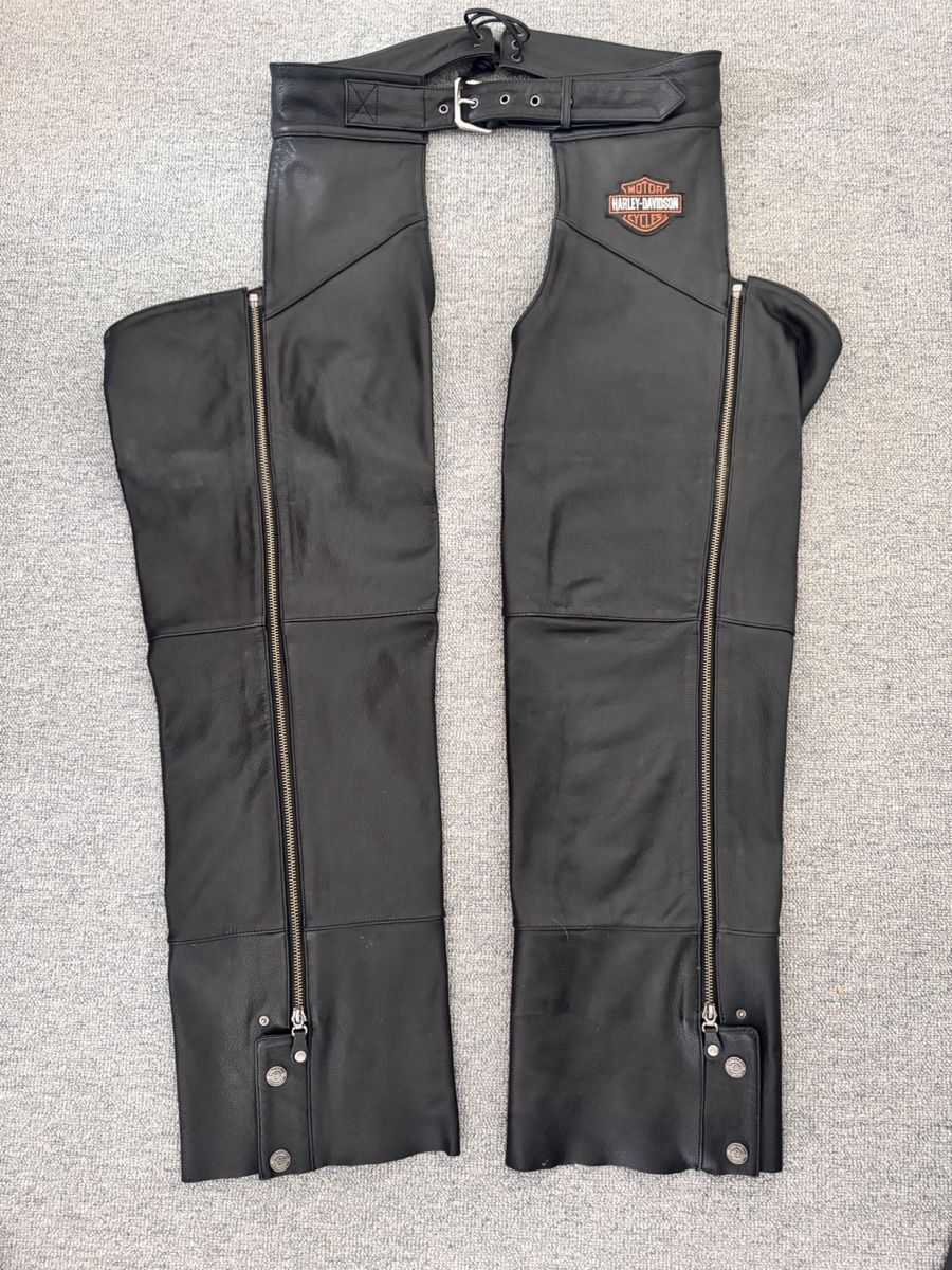Harley-Davidson Hosen: Harley Davidson Leder Chaps Grösse L – Gebraucht aus Adliswil von Bellezza06