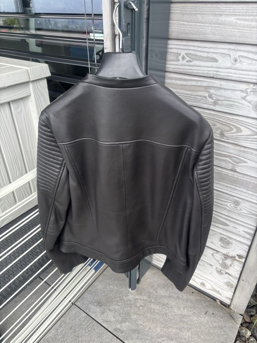 Hugo Boss Jacken: Hugo Boss - veste cuir souple – Gebraucht aus Chamby von vuittonista 2