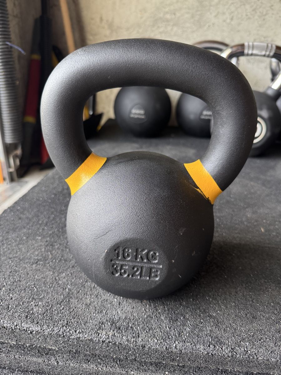 Hanteln & Gewichte: 16KG Kettlebell 🏋️‍♂️ – Neu (gemäss Beschreibung) aus Büron von Sasho_wrst 1