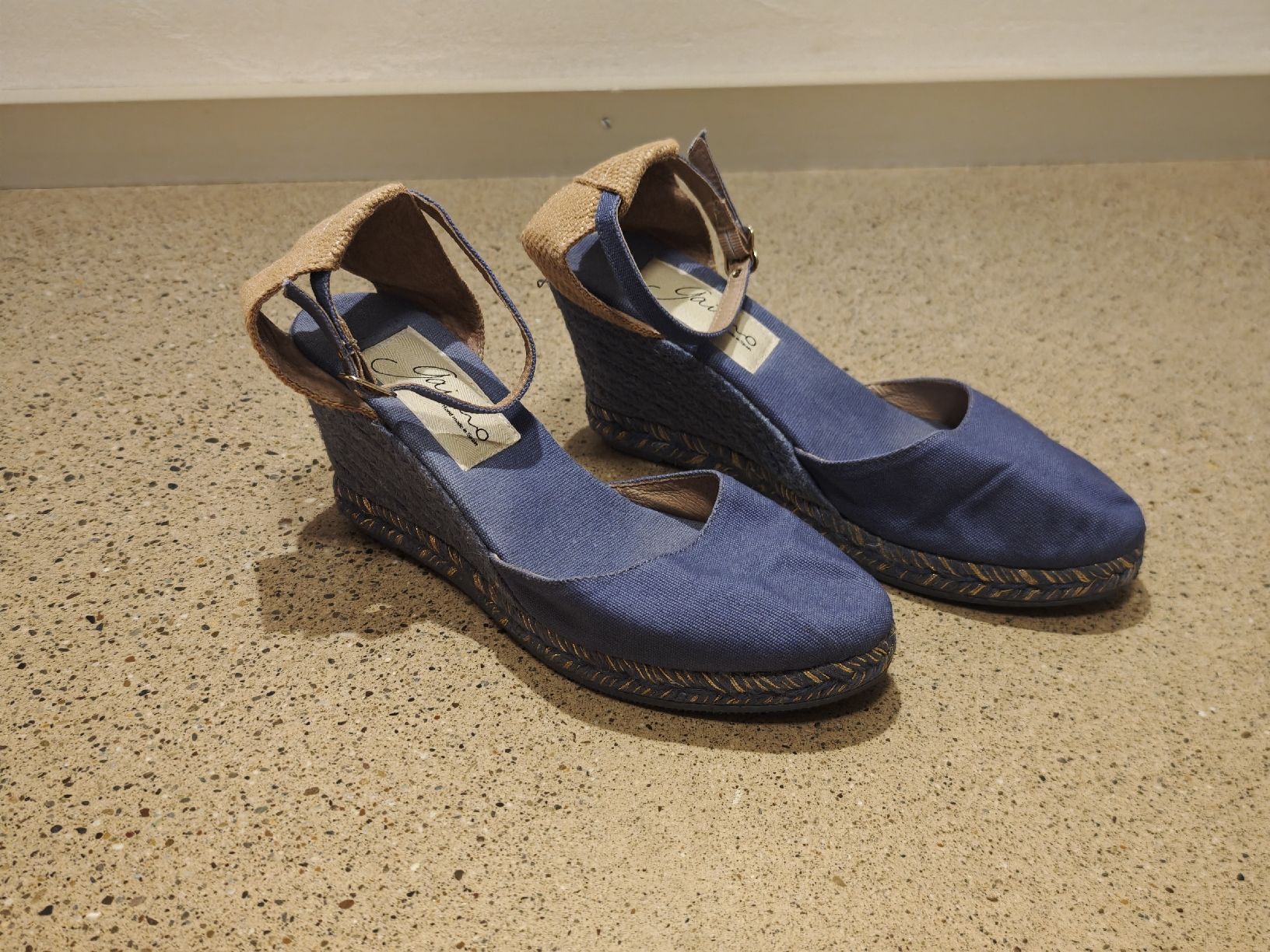 Scarpe da donna: schöne Espadrilles Gr. 41 - handmade in Spain – Usato da Gattikon venduto da ninuska13 1