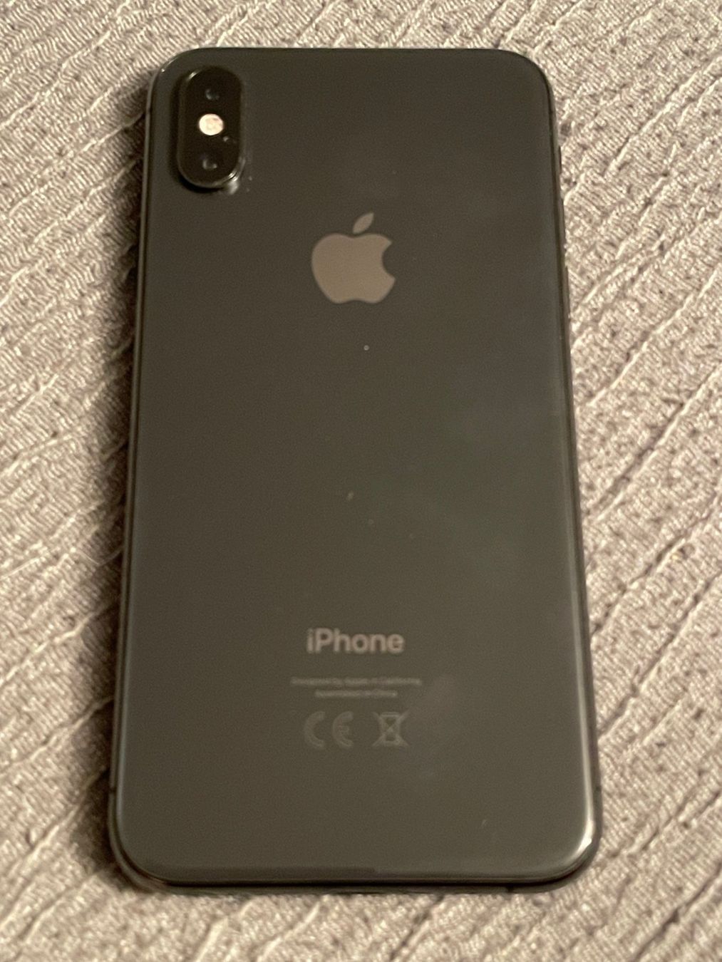 Apple Telefoni cellulari / Smartphones: iPhone Xs 512GB mit neuem Display – Usato da Jona venduto da Pan1100 2