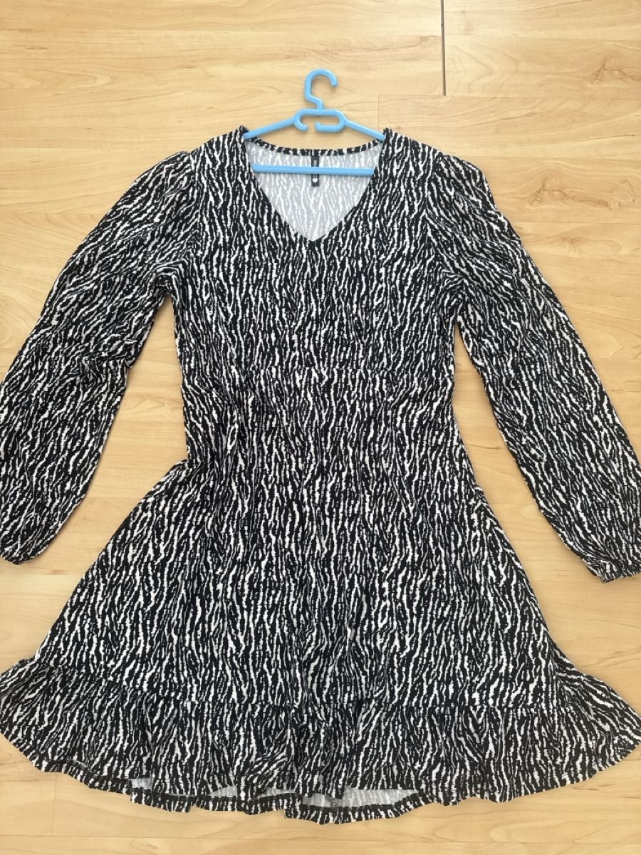 Vestiti: Neue Kleid Gr.S – Nuovo (secondo la descrizione) da Waltenschwil venduto da lina-04 3