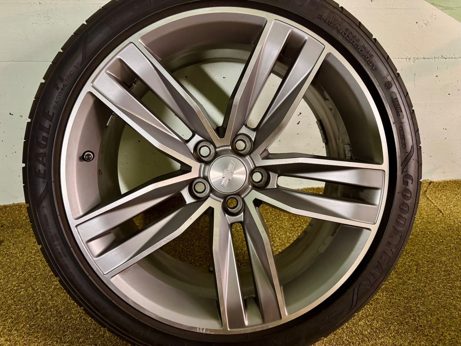 Chevrolet Felgen: Felgen Camaro – Gebraucht aus Sarnen von OWAccount