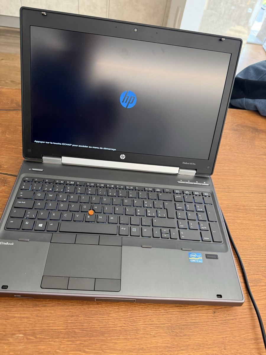 Hewlett Packard Notebooks: HP EliteBook 8570w – Defekt aus Riddes von panchaud-e