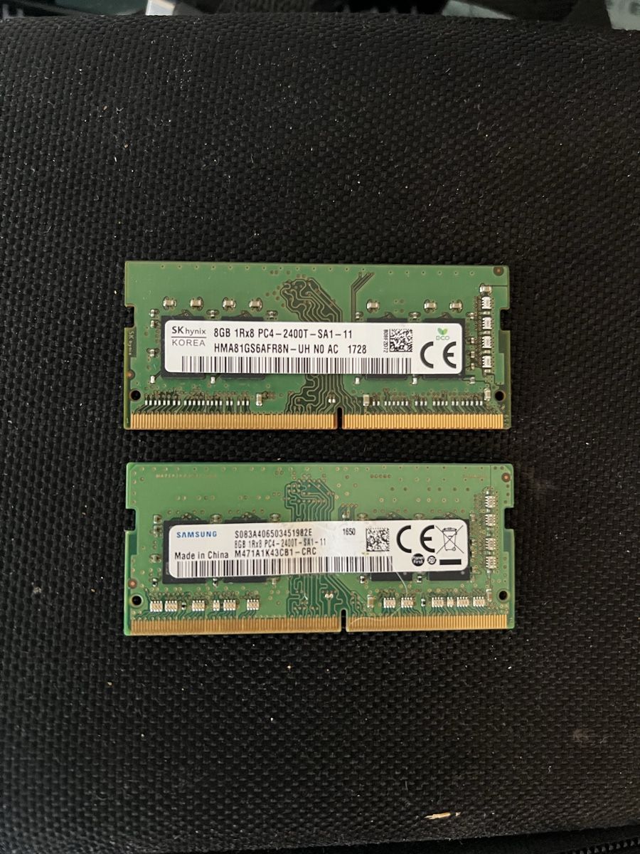 Samsung Memoria / RAM: Mémoire vive 2 x 8 PC4 - 2400T – Usato da Fribourg venduto da ger_s2sx