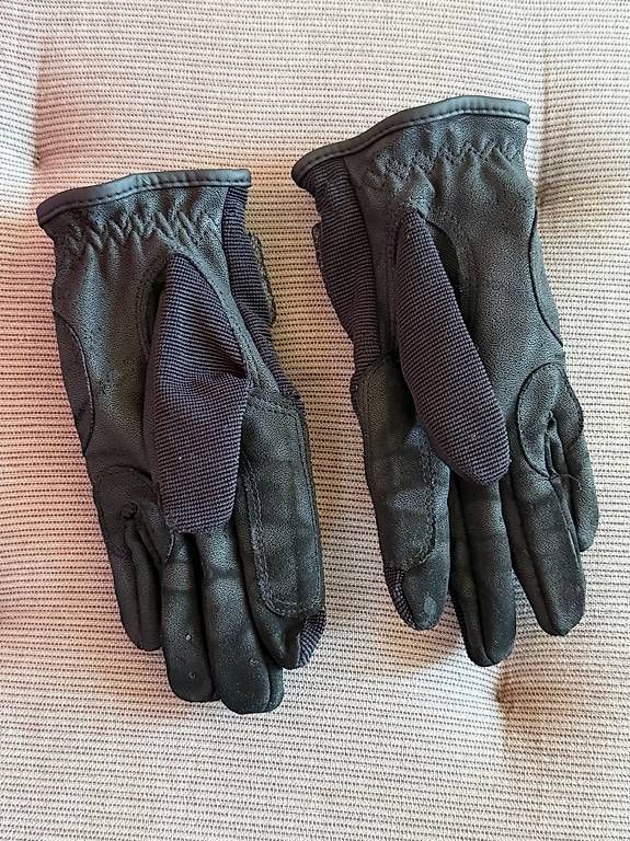 Felix Bühler Gants: Reithandschuhe Kinder – D'occasion à Kefikon ZH par Haligali81 1