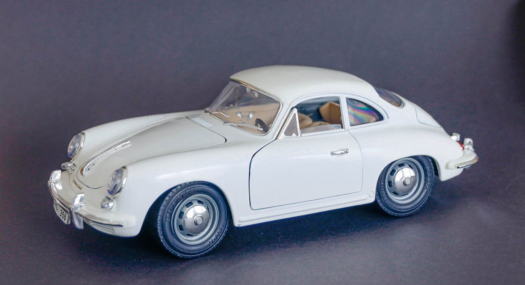 Bburago Modellautos: Porsche 356 B / Modellauto, Marke Bburago – Neu (gemäss Beschreibung) aus Wil SG von Fischweiher42