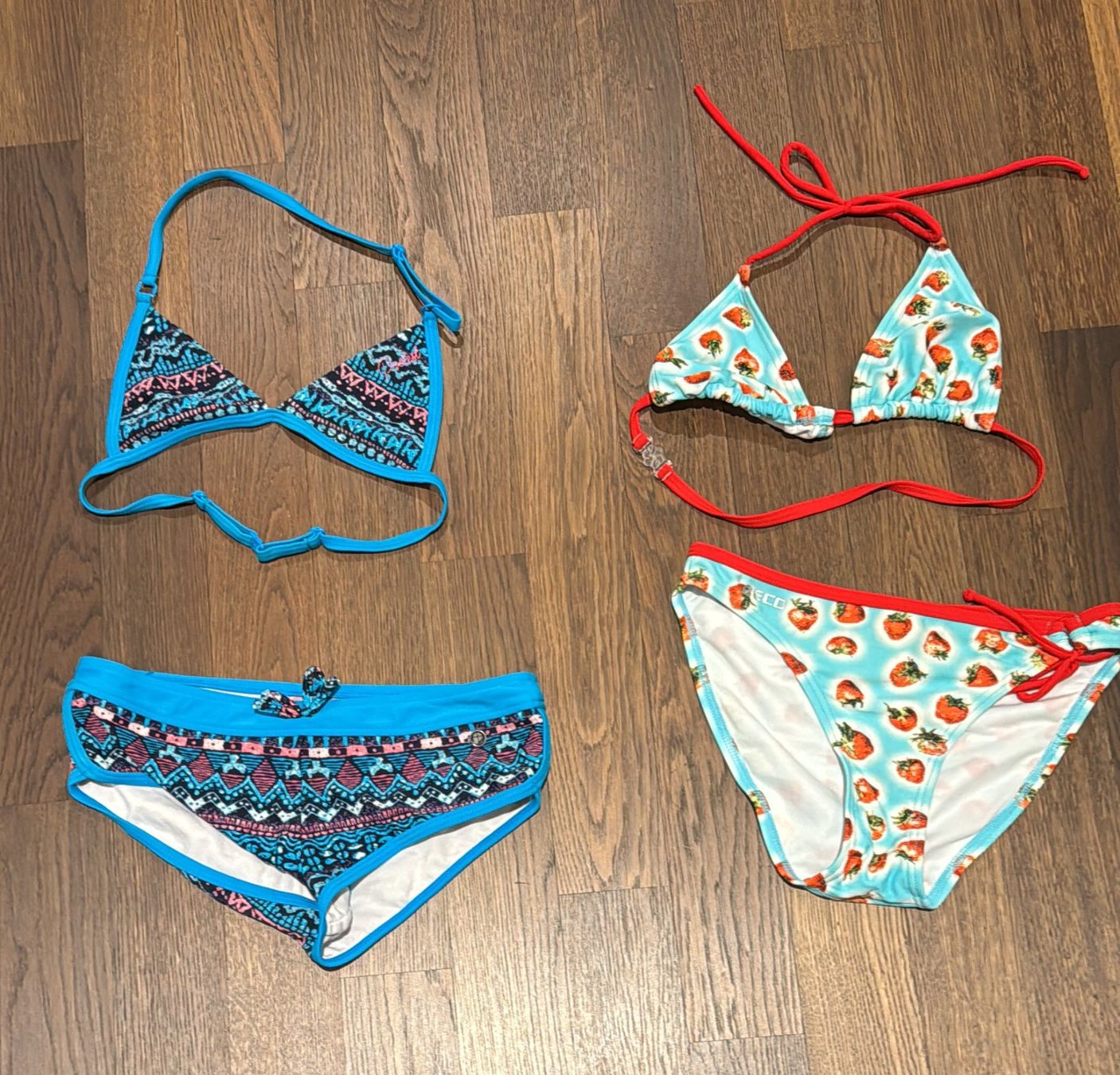 Costumi da bagno: Bikini Badekleid Set Grösse 140 – Usato da Würenlos venduto da CaSteSeNievis 1