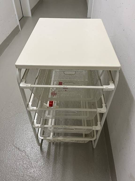 Ikea Scaffali: Ikea Algot Regal weiss – Usato da Zug venduto da Madize 4