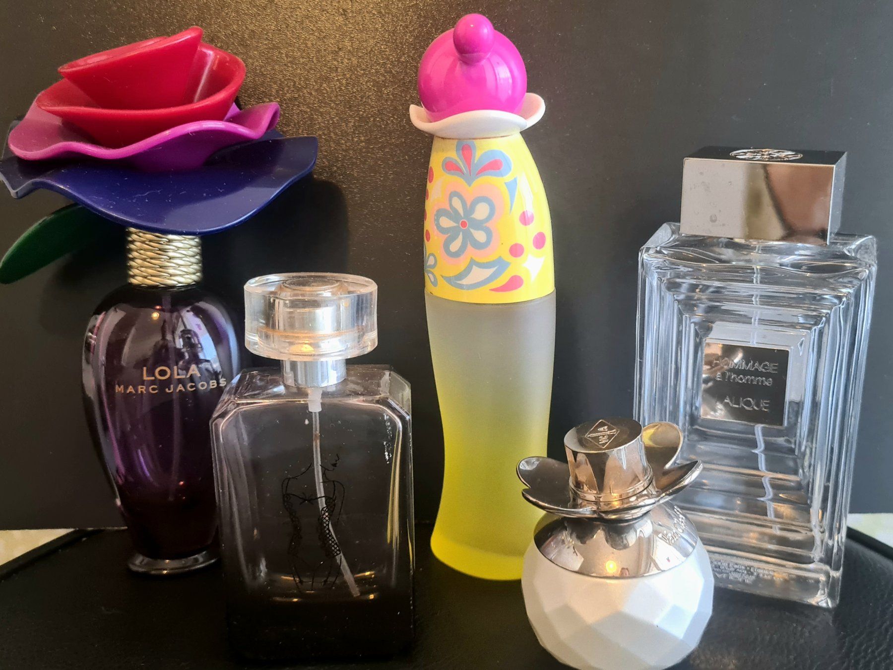 Flacons: Flacons de parfum vides pour collectionneur – Gebraucht aus Genève von BruceKampbell 1
