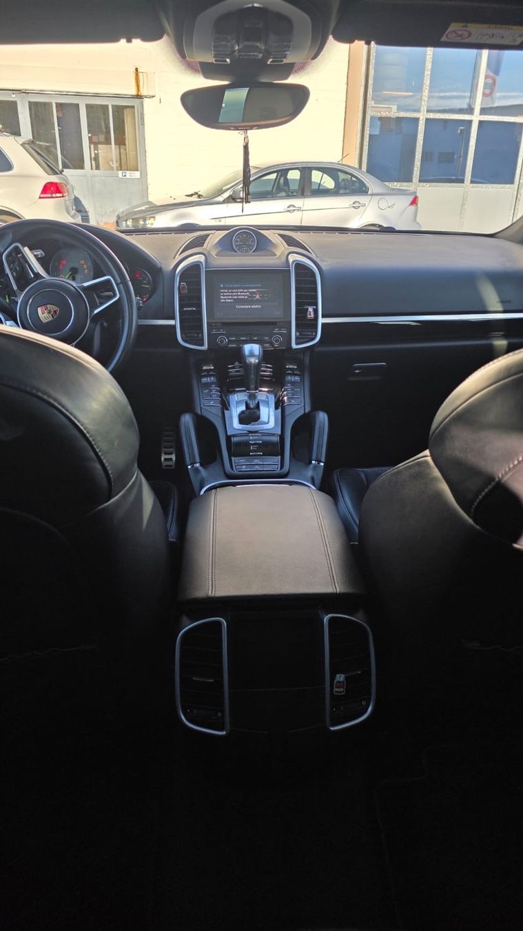 Porsche Automobili: Porsche Cayenne S E-Hybrid SUV – Usato da Frauenfeld venduto da iva_cy8y 5