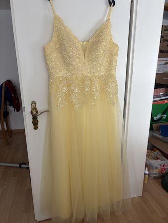 Gelbes, festliches Abendkleid