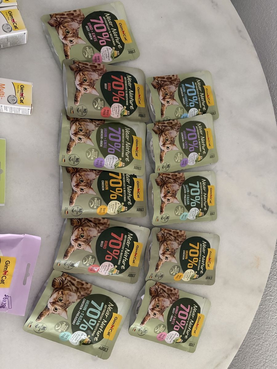 Futter: Nassfutter plus Snacks und 3xPaste GimCat – Neu und originalverpackt aus Sevelen von Ch_2026_1 2