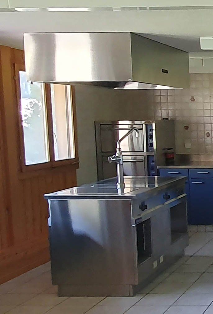 Therma Cucine: Gastrokocheinheit Therma – Usato da Zweisimmen venduto da nic_ko05 1