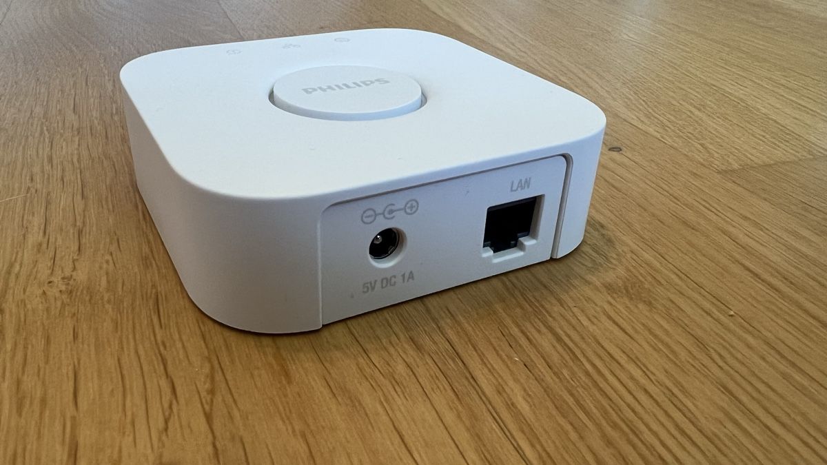 Philips Hubs & Switches: Philips Hue Bridge 2.1 – Gebraucht aus Bern von sto_d5ff 2