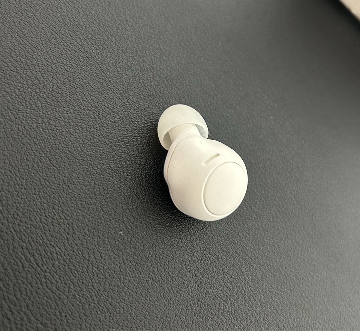 Sony Cuffie: Écouteurs sans fil Sony – Usato da Neuchâtel venduto da mey_gx5m 4
