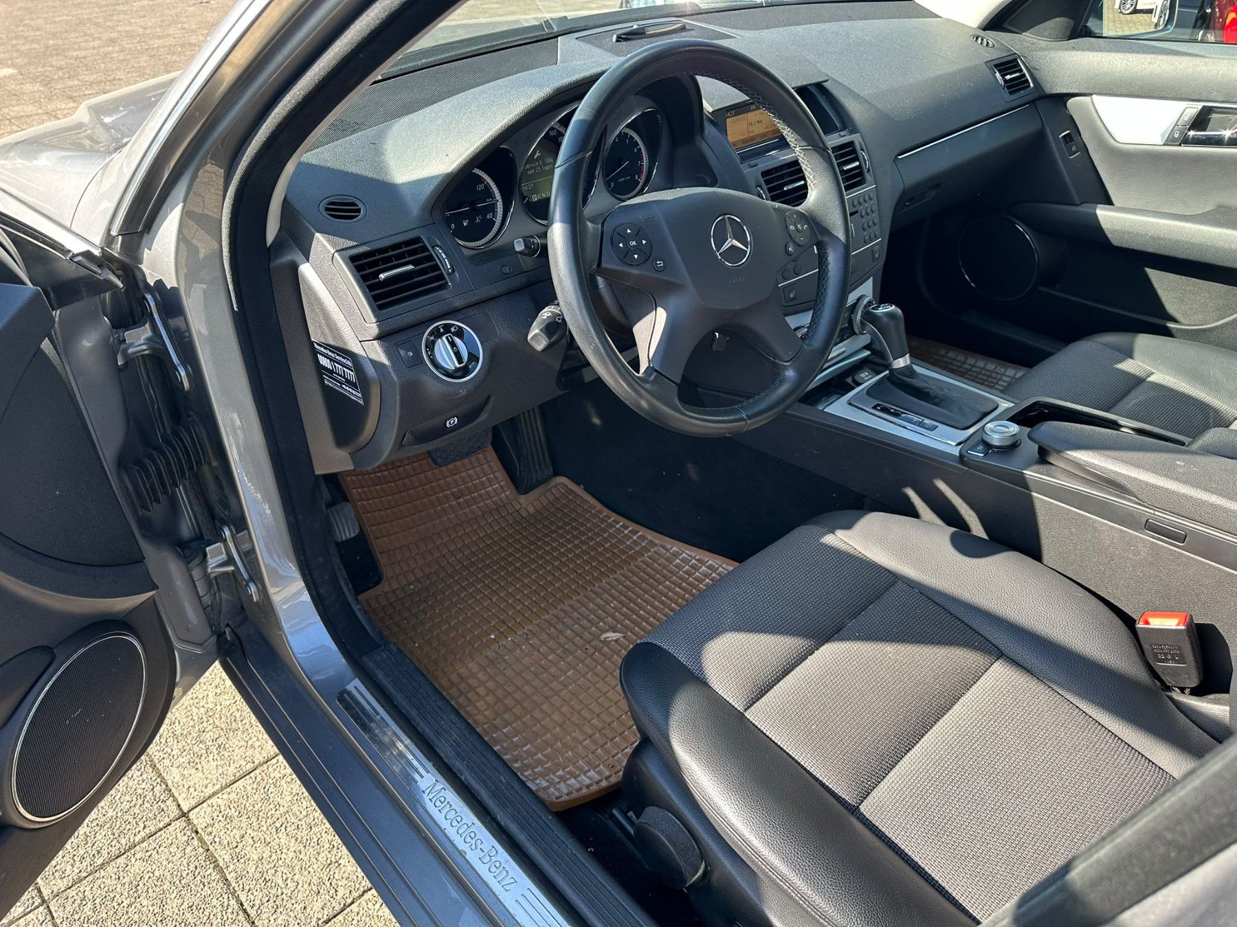 Mercedes-Benz Automobili: Mercedes-Benz C 250 CGI – Usato da Otelfingen venduto da hof74 3