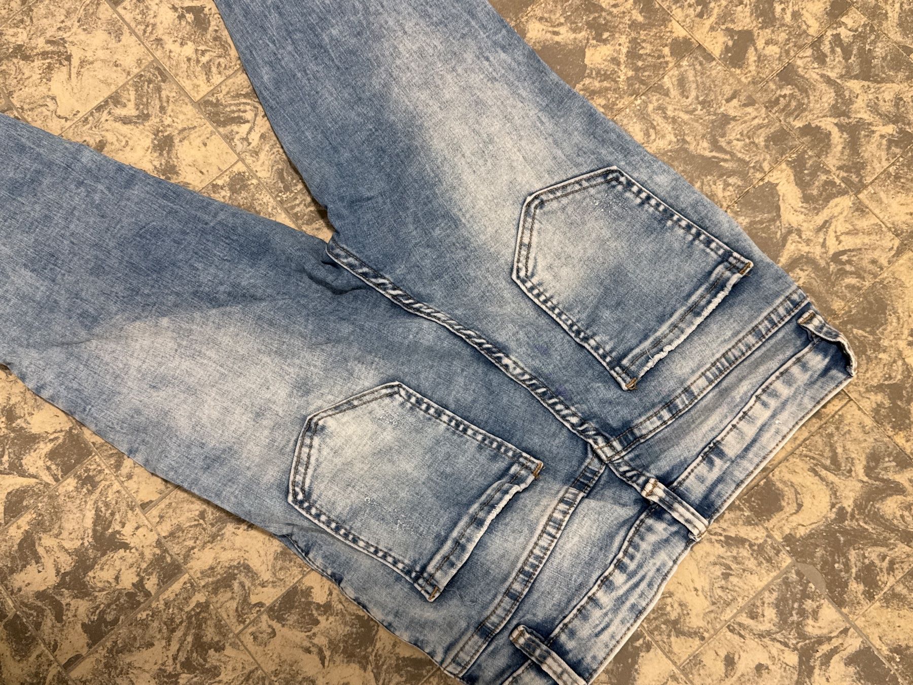 Jeans: LAULIA- Damen Jeans  M/L – Usato da Amriswil venduto da used2use 2