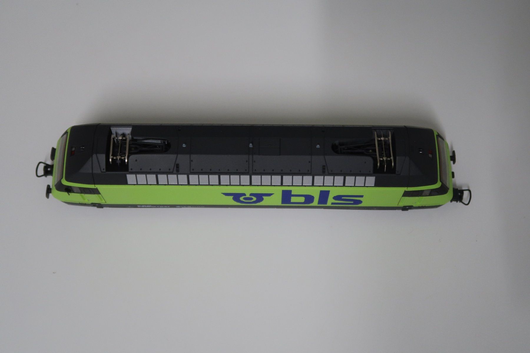 Roco Modellini di ferrovie: Roco BLS Re 465 009-9, DC – Nuovo e nell'imballaggio originale da Dättwil AG venduto da Bastiano_Coimbra 6