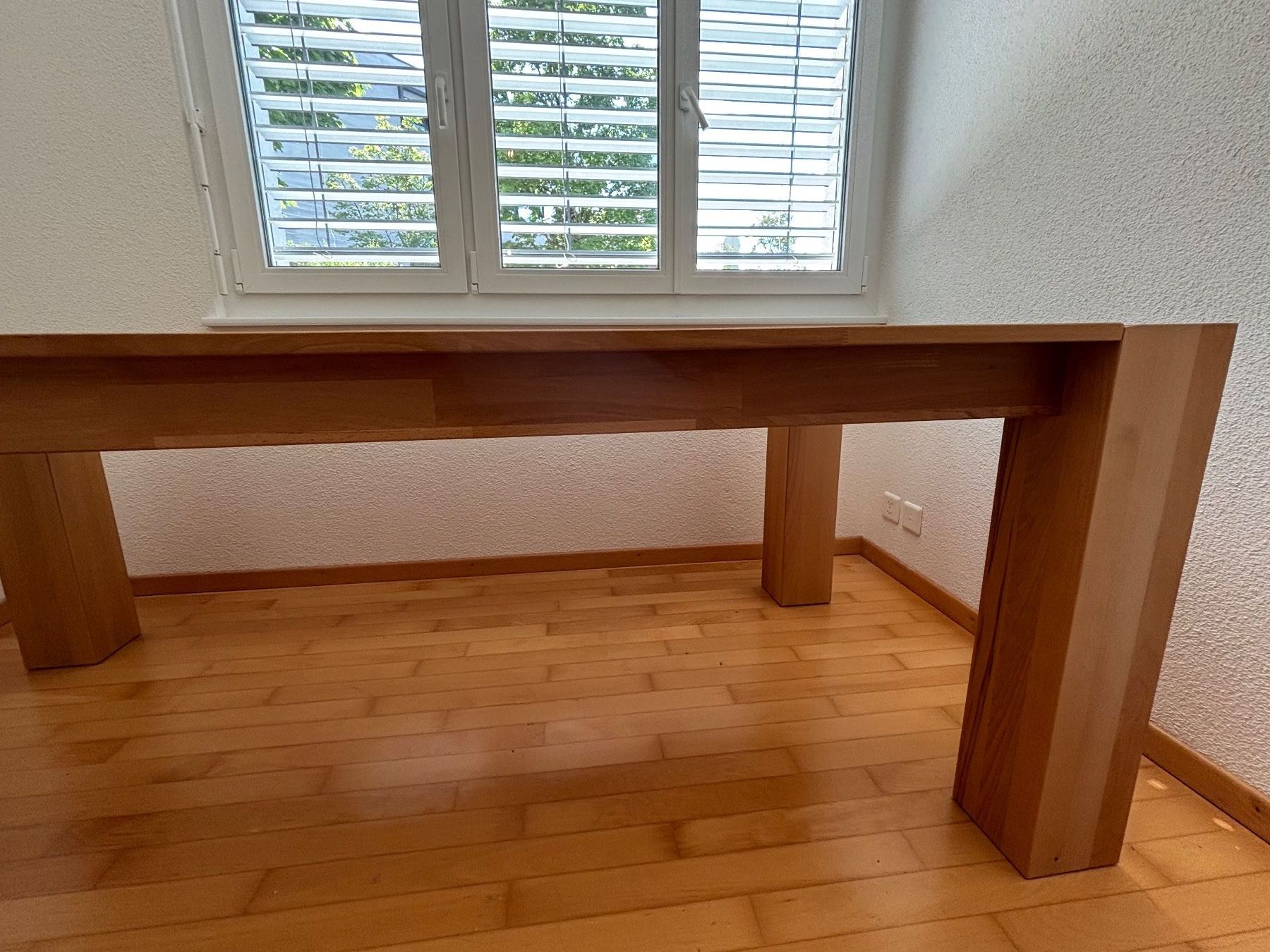 Tavoli: Massiver Holztisch – Usato da Pfäffikon SZ venduto da pchaudha 6