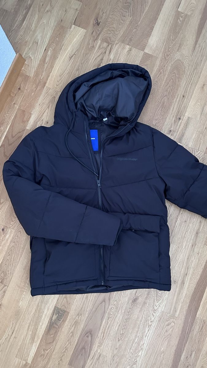 Jack & Jones Giacche: Jack & Jones Steppjacke schwarz  – Nuovo (secondo la descrizione) da Seengen venduto da nad_cn92 4
