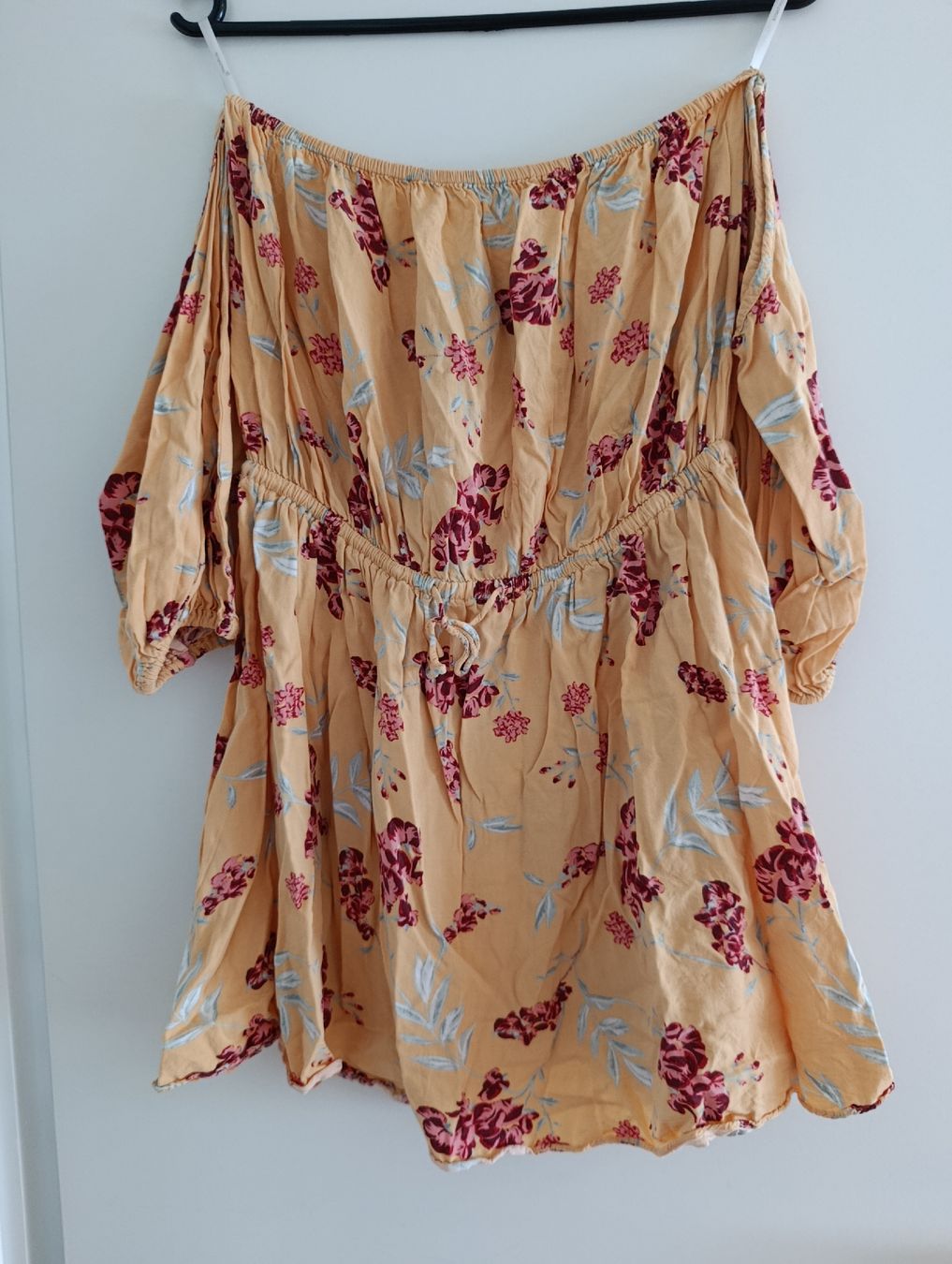 Kleider: Kleid MINKPINK Gr. S – Gebraucht aus Bellach von TORA4
