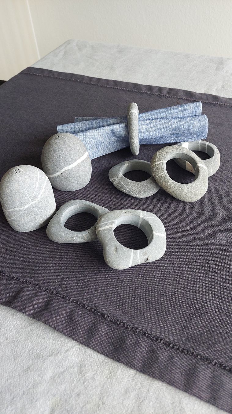 Altro in Decorazioni & Accessori: Steingut, 6 Serviettenringe und Salz/Pfeffer – Usato da Azmoos venduto da Gasienz