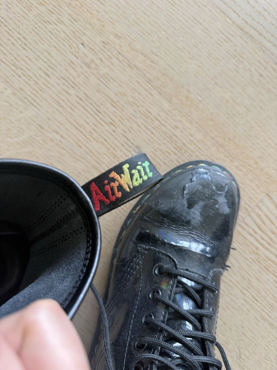 Dr. Martens Chaussures hommes: Doc Martens rainbow shimmer Gr. 37 – D'occasion à Langenthal par Salipali 1