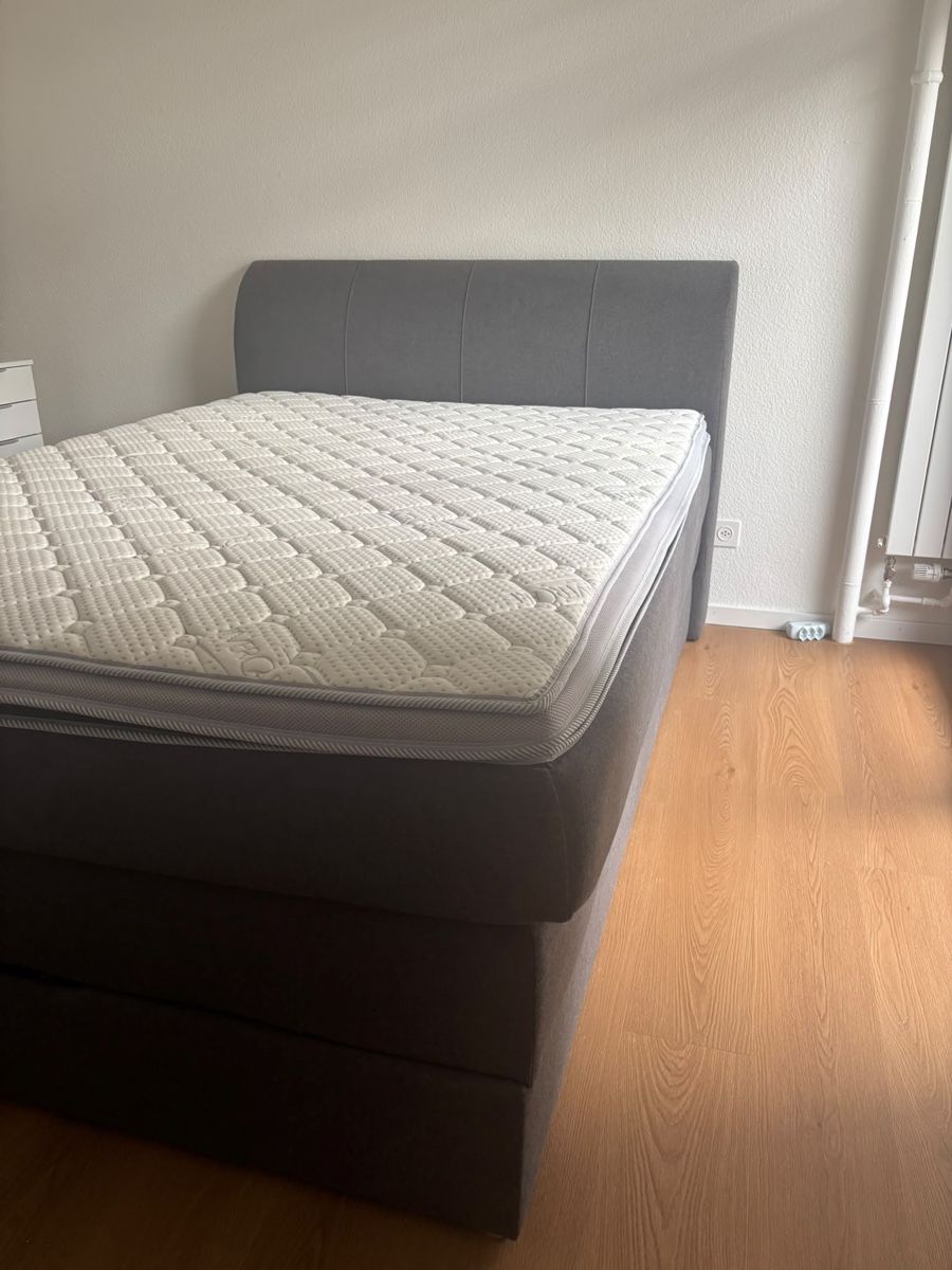 Letti: Boxspringbett 140x200 cm – Usato da Wettingen venduto da globalautoexport_88 1
