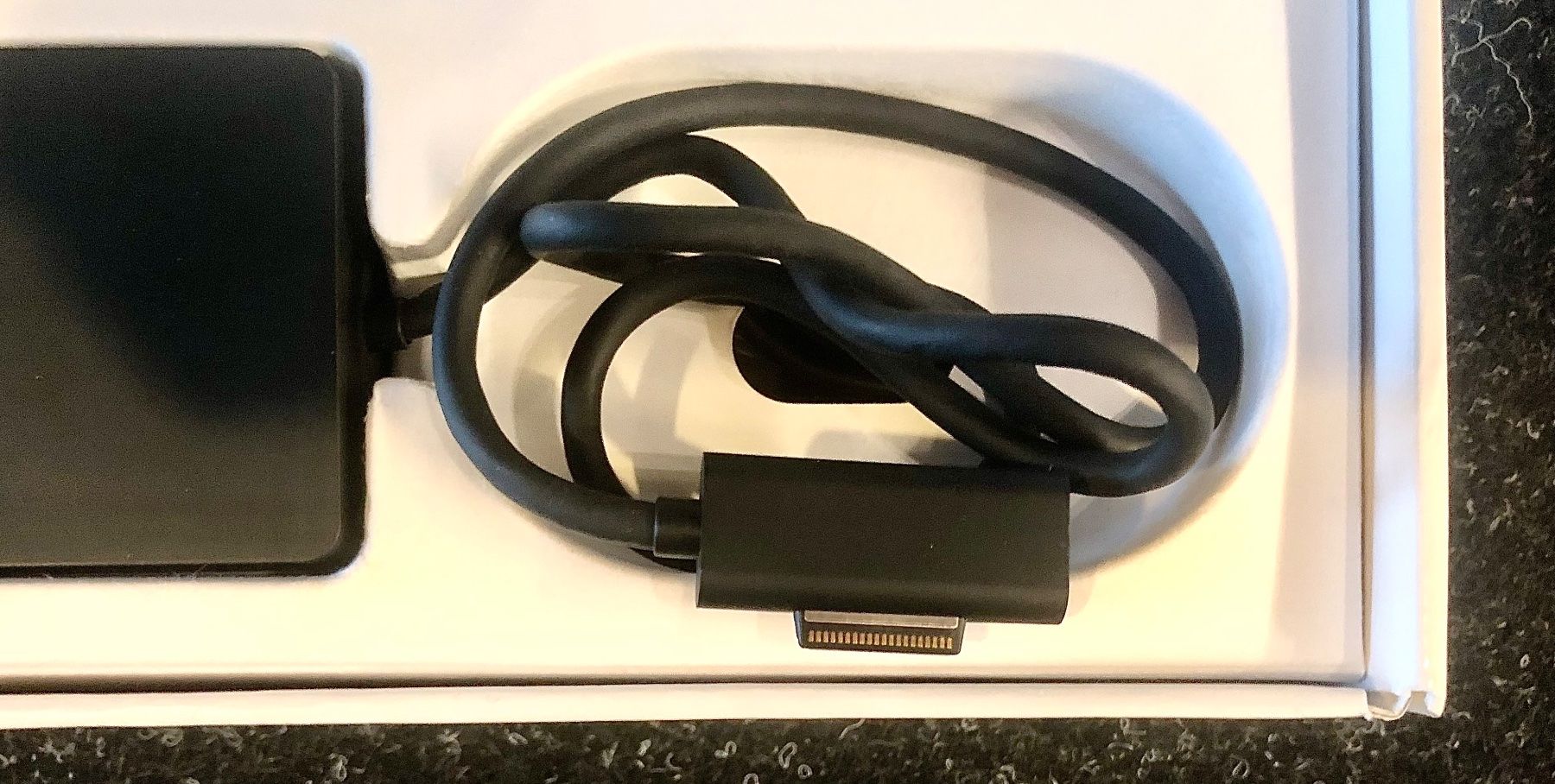 Microsoft Dockingstation: Microsoft Surface Dock (Model 1661) – Neu (gemäss Beschreibung) aus zug von tri_sy2l 3