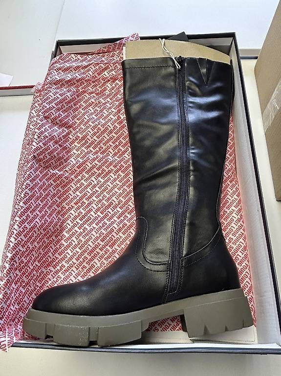 Scarpe da donna: Neue Stiefel Gr. 41 – Usato da Willisau venduto da Geissbock11 1