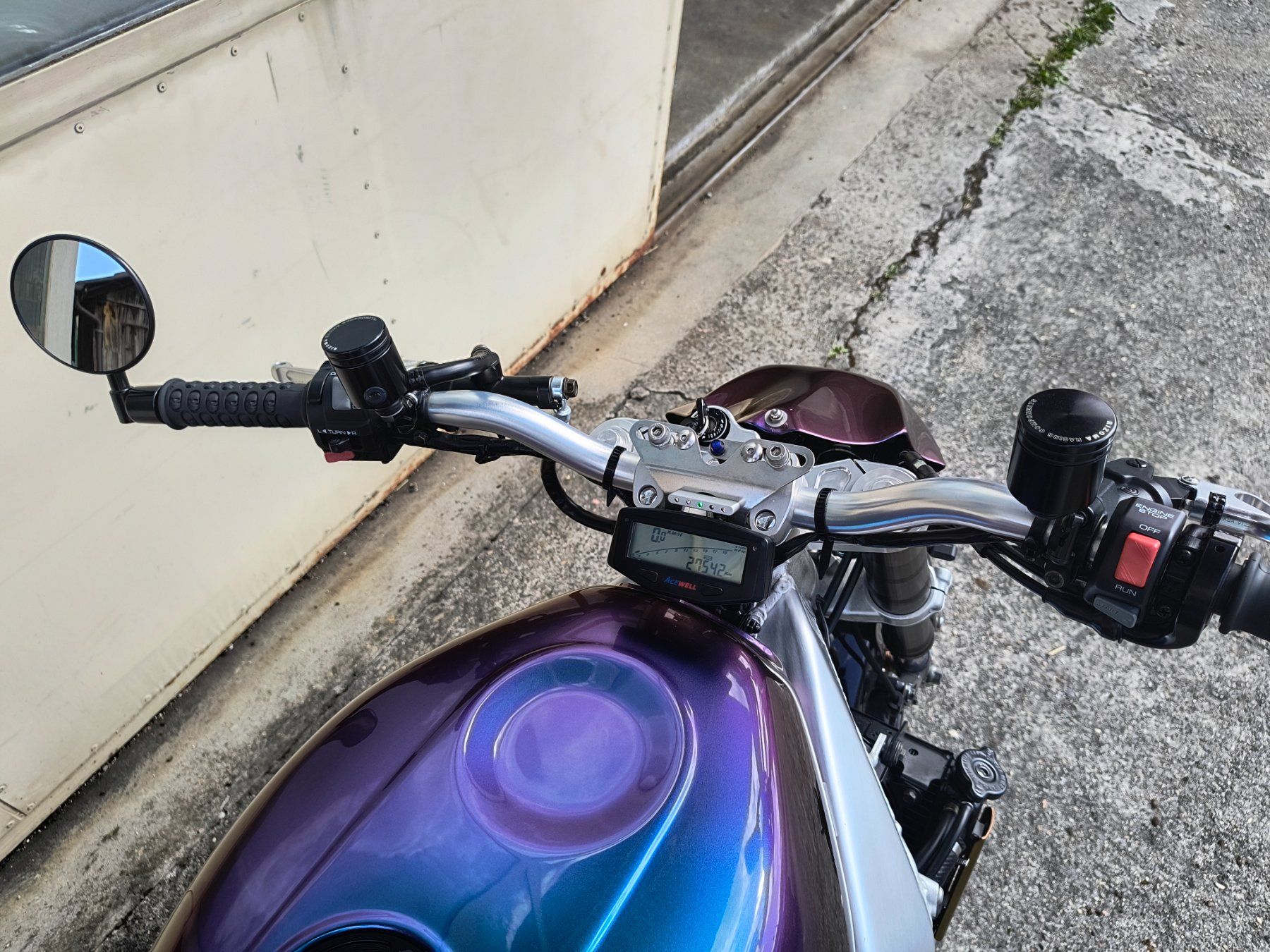 Yamaha Strada: Yamaha YZF 750 R – Usato da Ziefen venduto da Shooter88 3