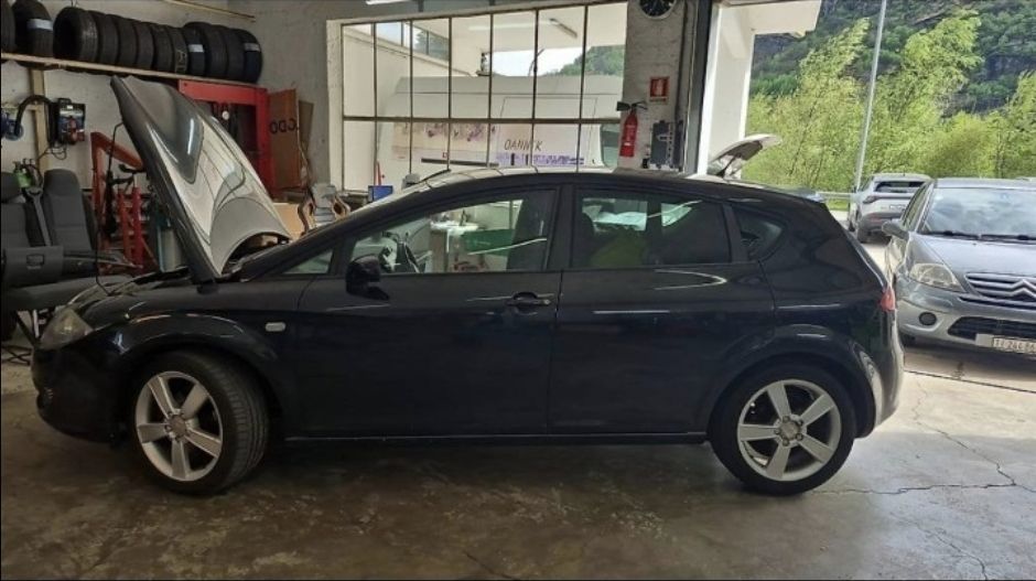 Seat Autos: Seat Leon 1.6 ANNO 2007 – D'occasion à Bodio par sal_6mmw 2