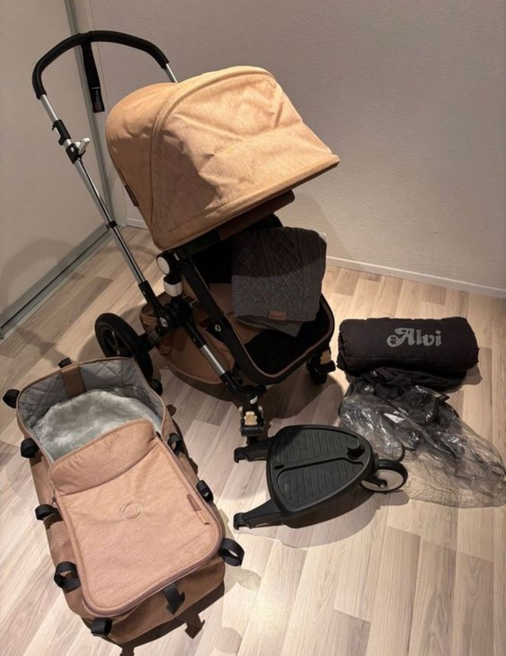 Bugaboo Kinderwagen: Bugaboo Kinderwagen  – Gebraucht aus Bassersdorf von isu_hk9p