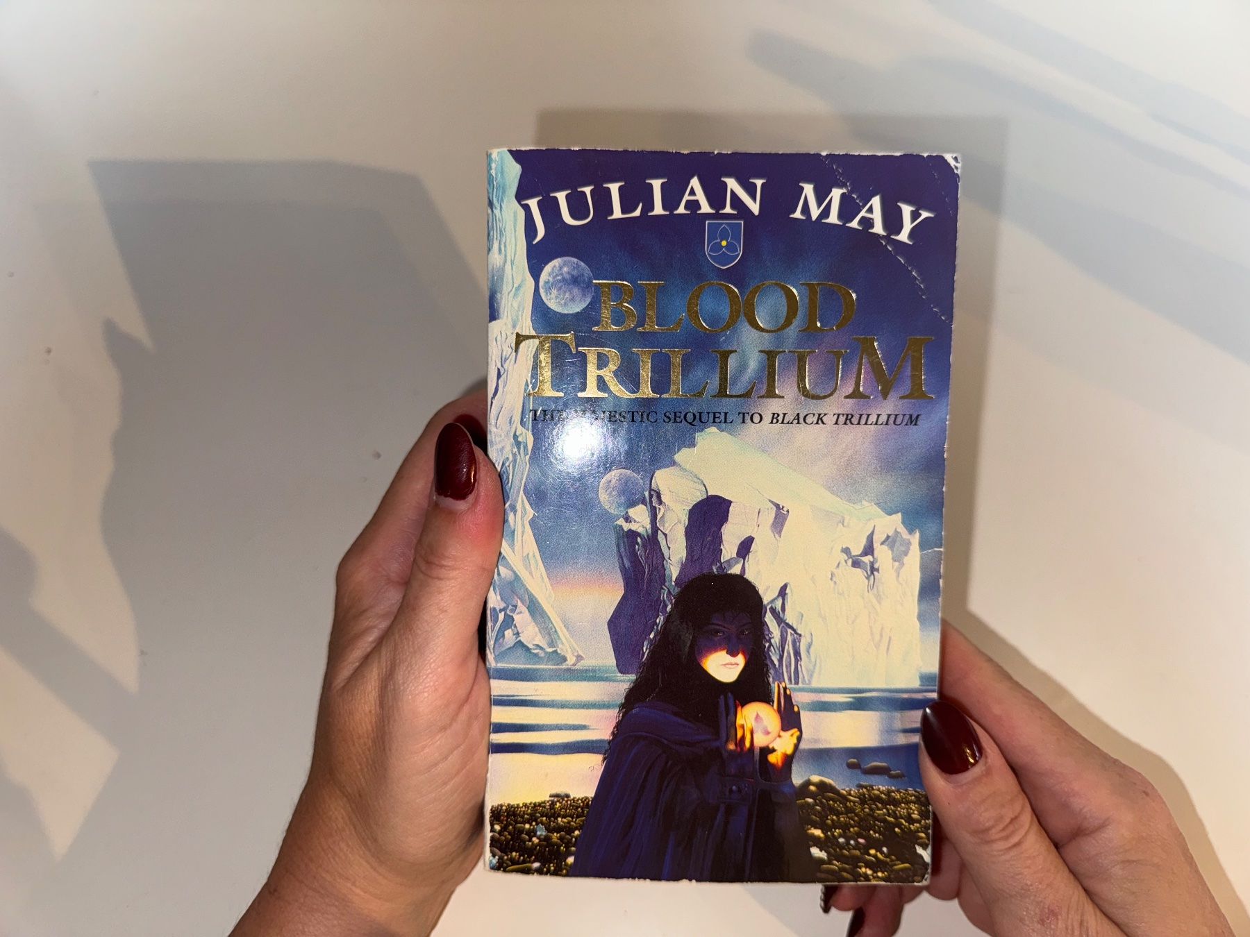 Bücher: NOVEL: Julian May, Blood trillium – Gebraucht aus Grosswangen von English_books