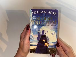 NOVEL: Julian May, Blood trillium