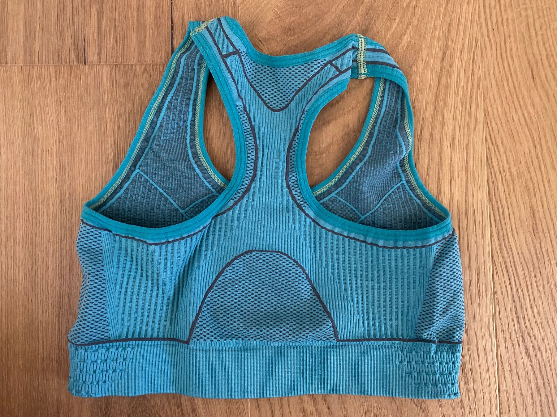Sonstige Unterwäsche: Damen Sportbustier S starker Halt – Gebraucht aus Einsiedeln von PaedeK84 3