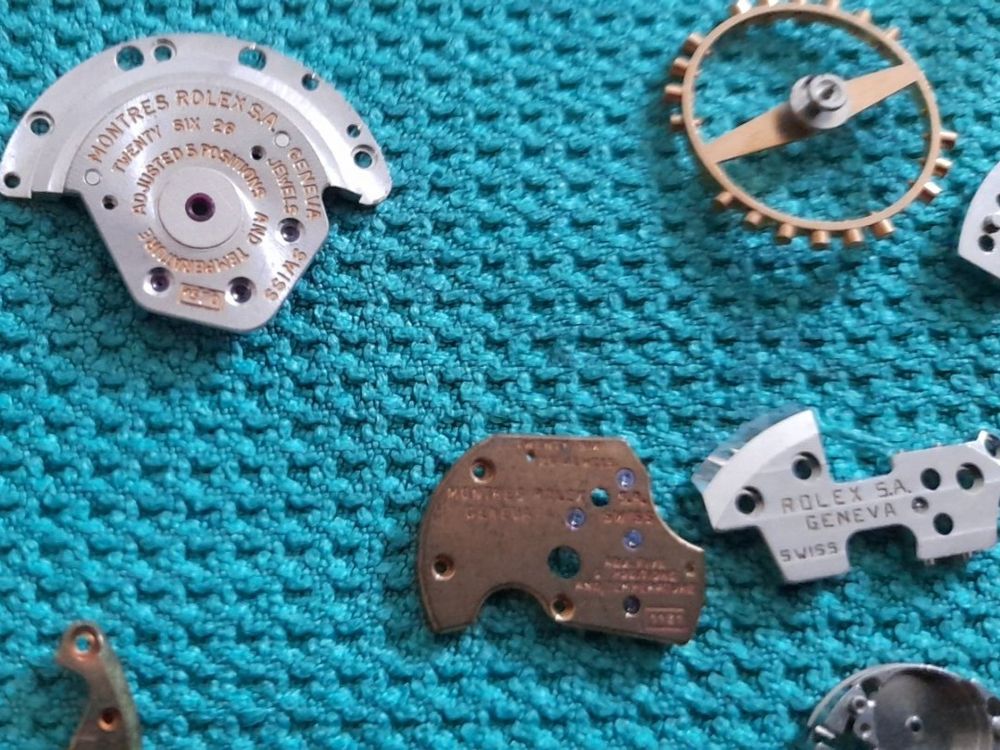 Lot De Pièces Pour Montres Yema - Mouvements, Cadrans En Vrac - Occasion Bon état