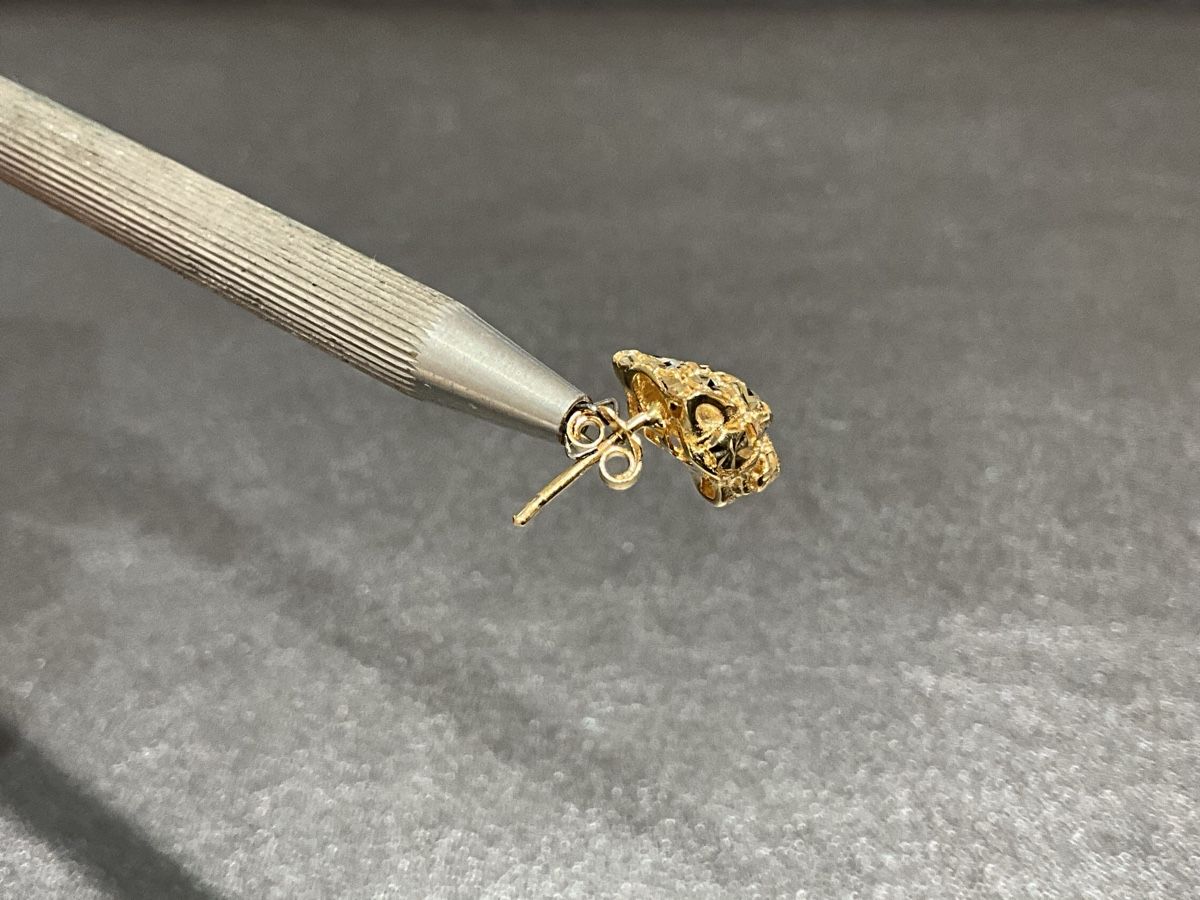 Ohrringe & -stecker: 18k Gold Panther Ohrstecker – Gebraucht aus Schaffhausen von glamour-shop 4
