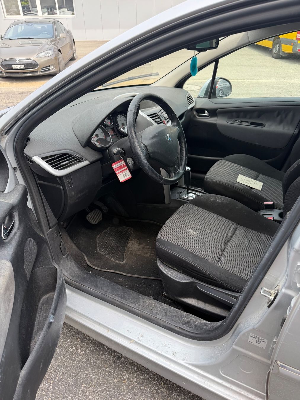Peugeot Automobili: Peugeot 207 SW 1.6i 16V – Usato da Wolfwil venduto da nh.michelle03 4