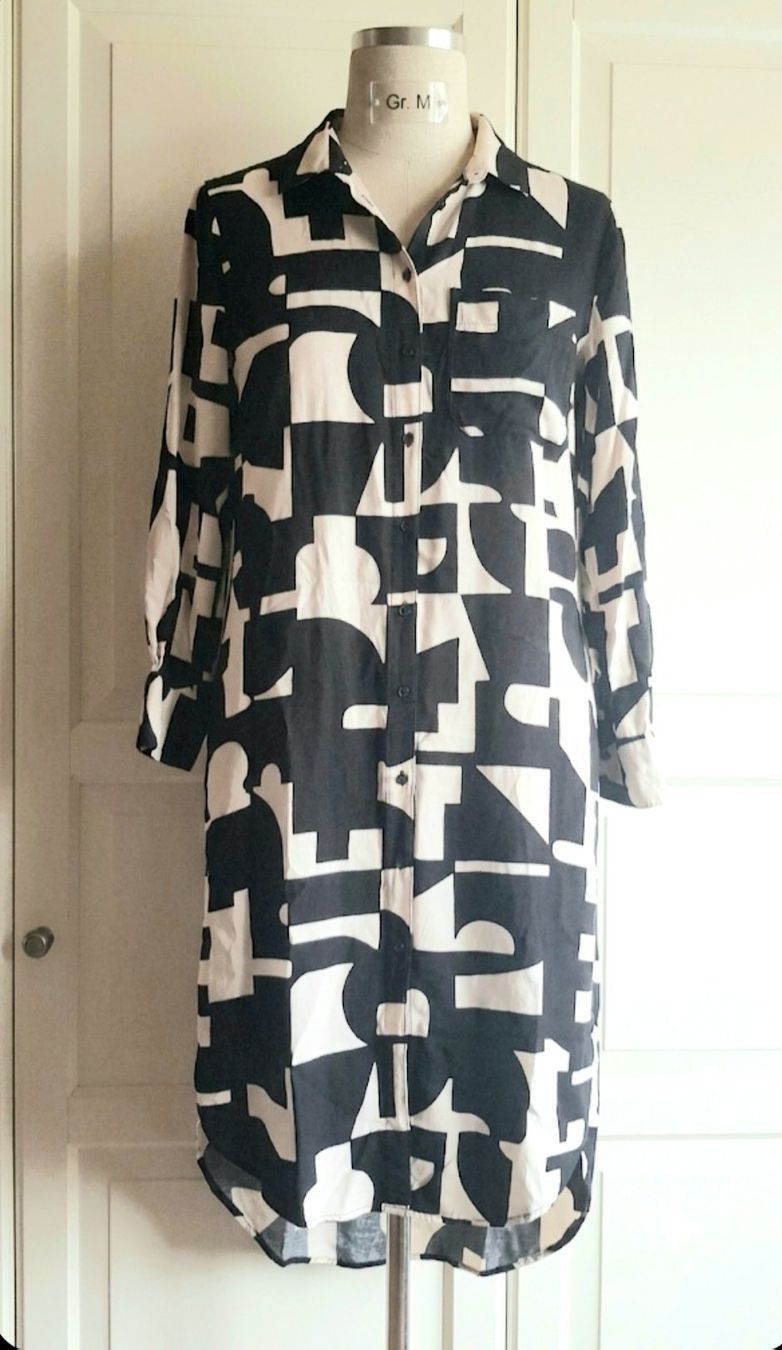 Robes: Lockeres Blusenkleid C&A Gr M Graphisches Muster – Neuf (Voir description) à Menznau par Valinor 2
