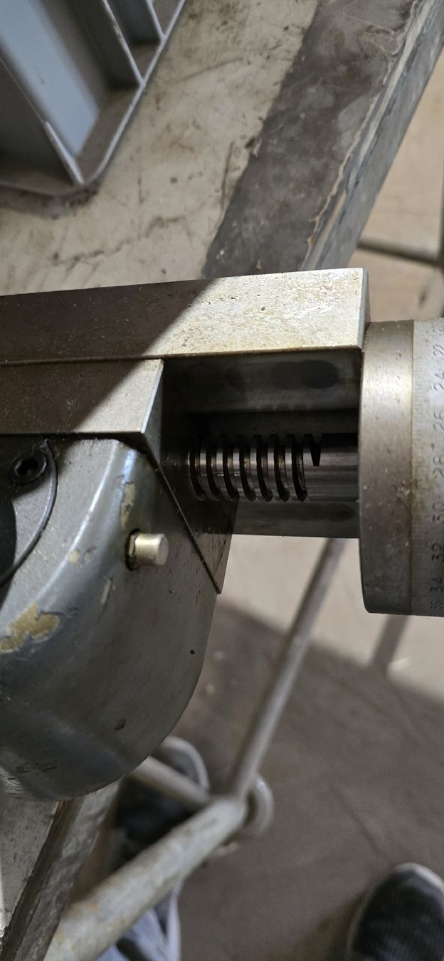 Schaublin Altro per industria metallurgica: Fräse Aparatt Schaublin?  – Usato da Weiningen ZH venduto da ped_fbx2 5