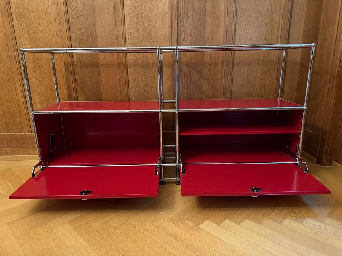 Cassettiere: USM Sideboard Rot mit Klapptüren – Usato da Zürich venduto da may_zbp7