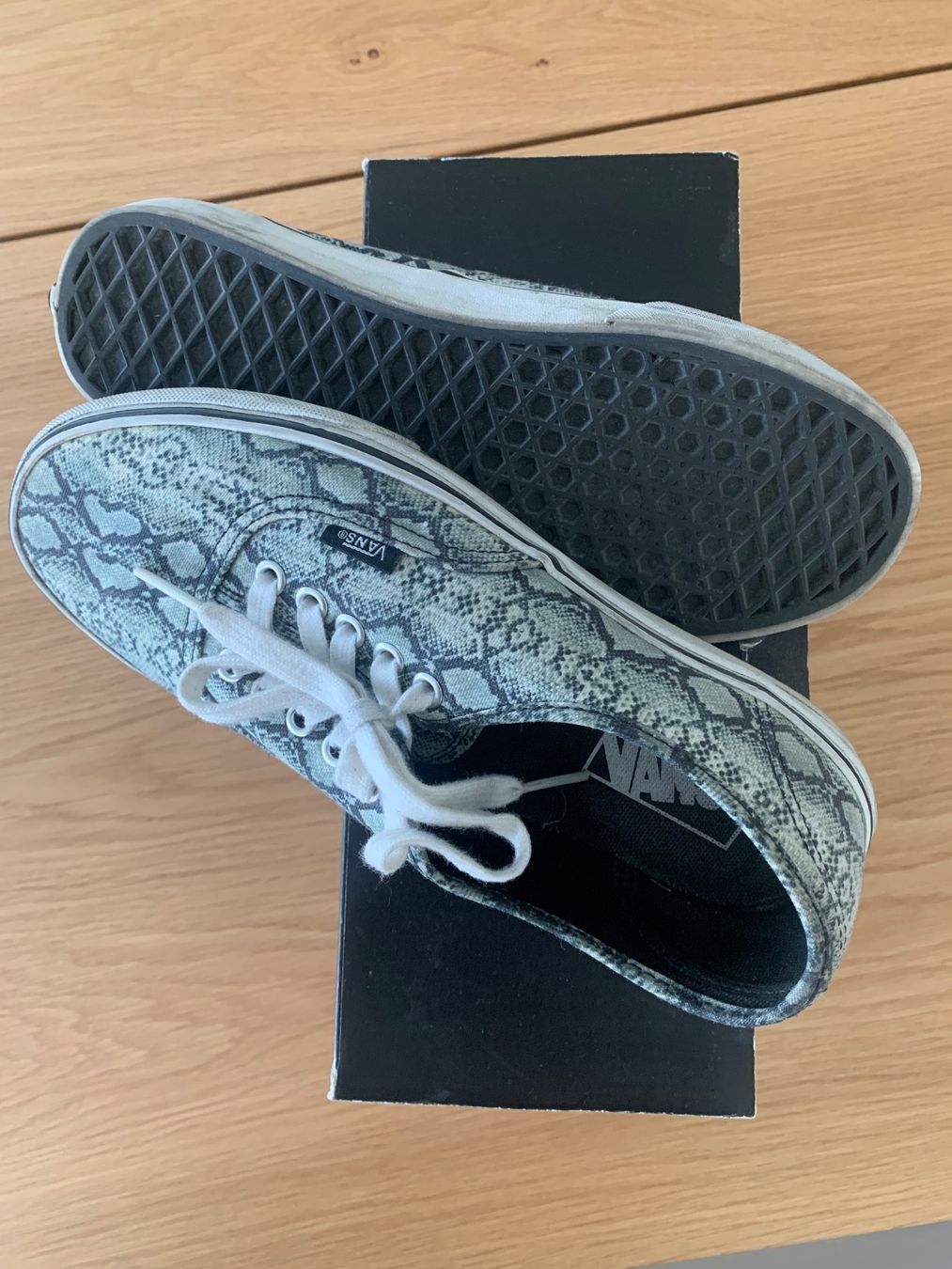 Vans Herrenschuhe: Vans Low Sneaker – Gebraucht aus Zürich von sdla 1