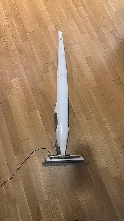 Aspirapolveri & Accessori: Vacmaster kabelloser Akku-Staubsauger – Usato da Walperswil venduto da Jonu316