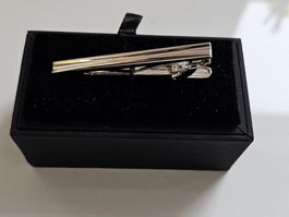 Krawattennadel neu und in Box verpackt